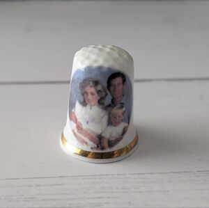 Vintage Finsbury Thimble The Royal Family H.R.H Finsbury Fine Bone China